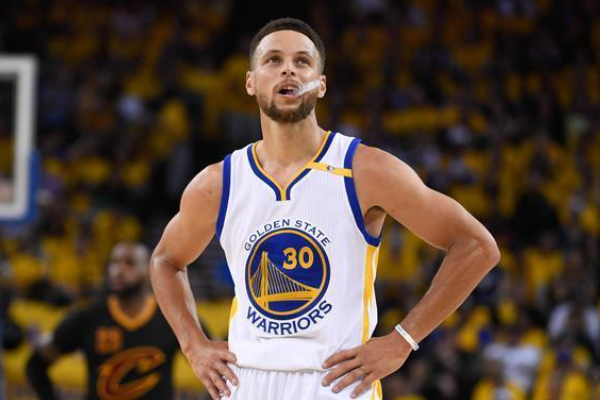 籃球比賽中六種防守戰(zhàn)術(shù)是什么？